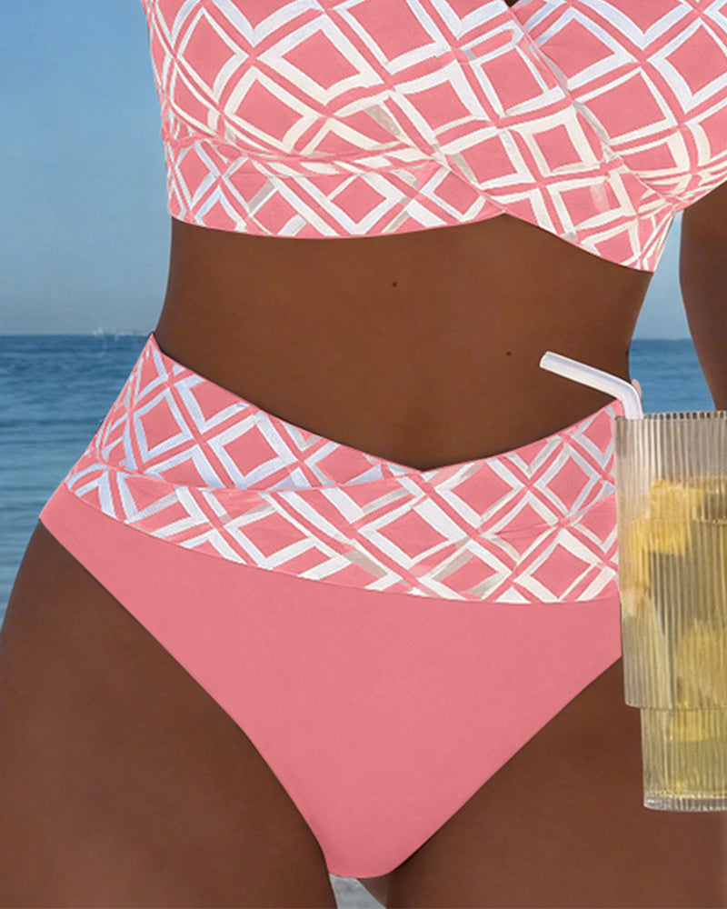 Two-Piece Bikini with Wireless Bra Cut and Diamond Pattern