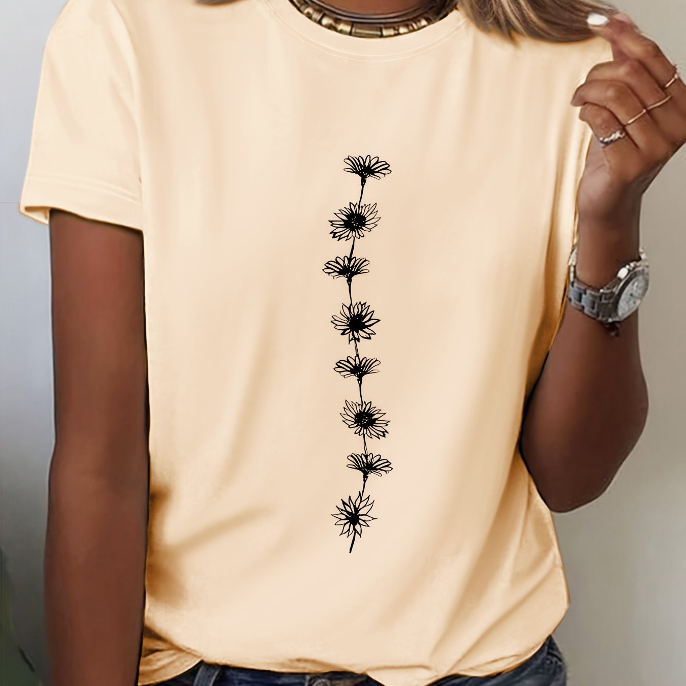 Claire | Happy T-Shirt