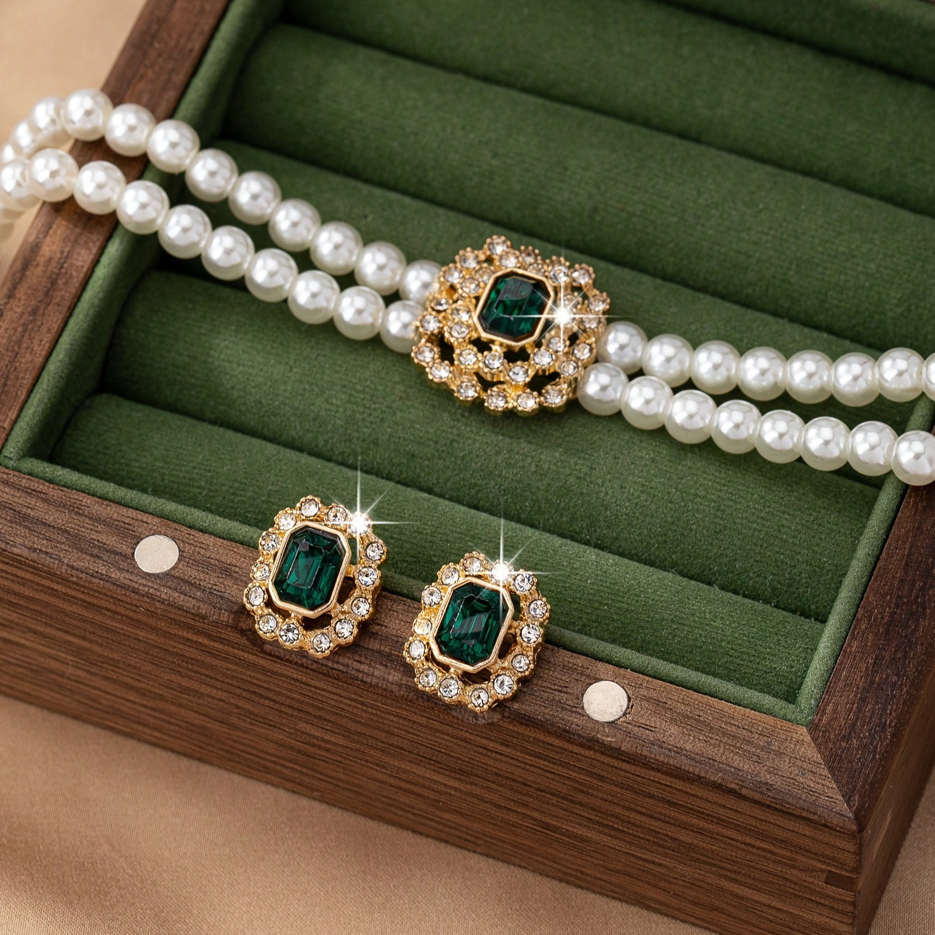Tamsin Verdalle Jewelry Set