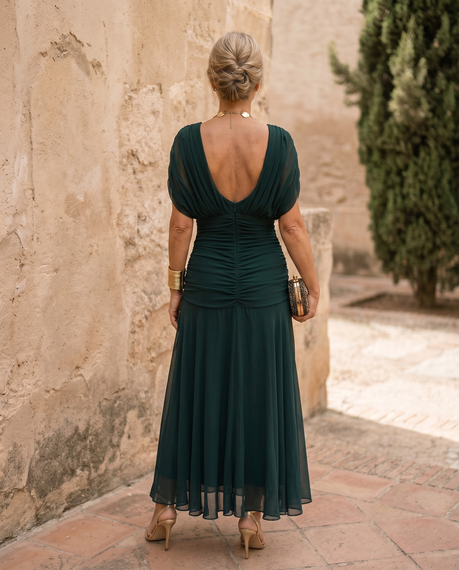 Elegant maxi dress for party with sweetheart neckline