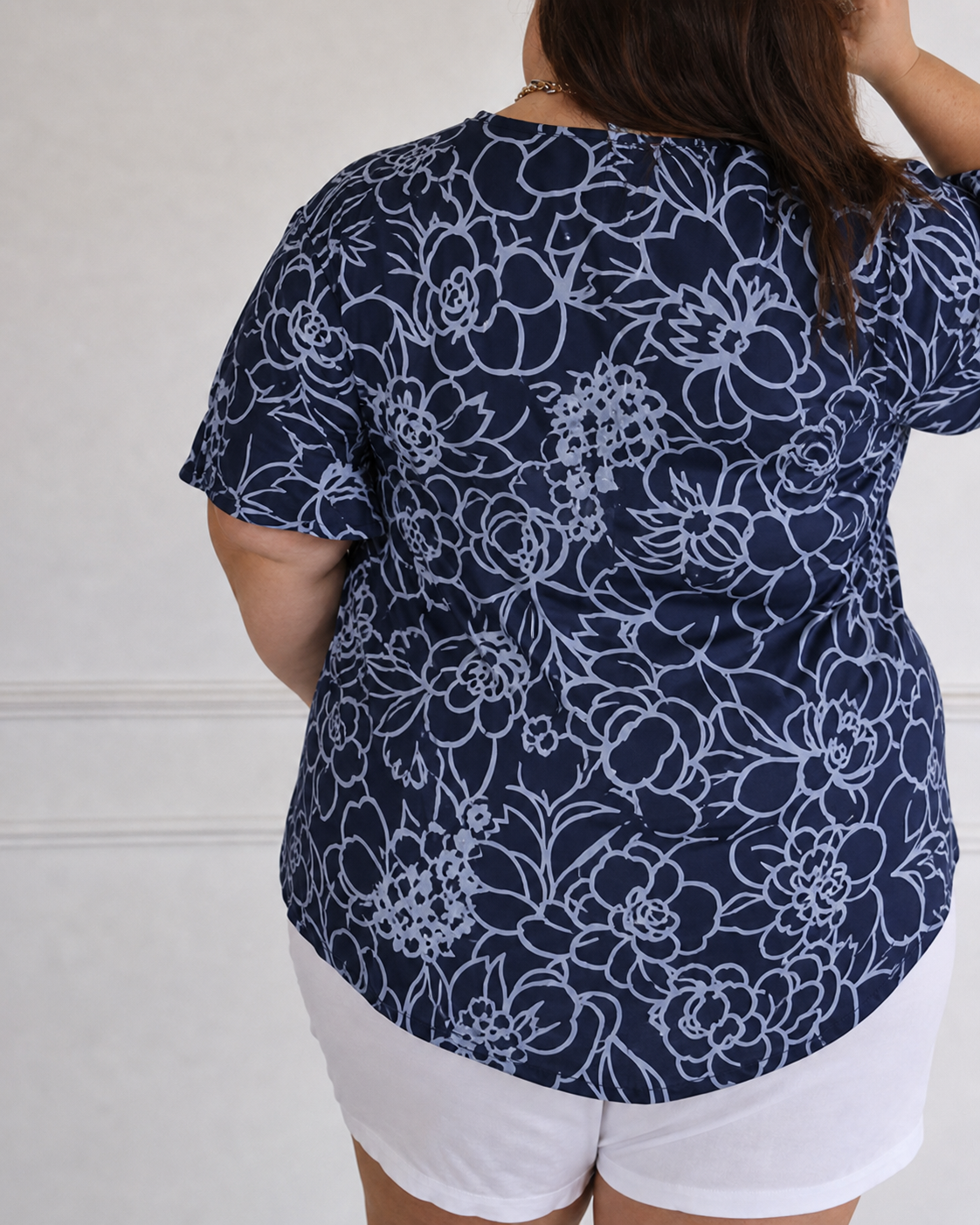 Avery | Elegant Blouse with Pocket