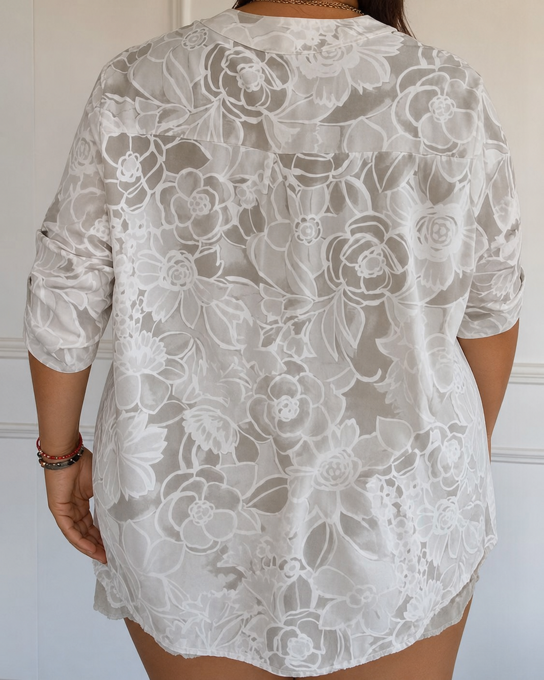 Camila | Elegant Blouse with Pocket