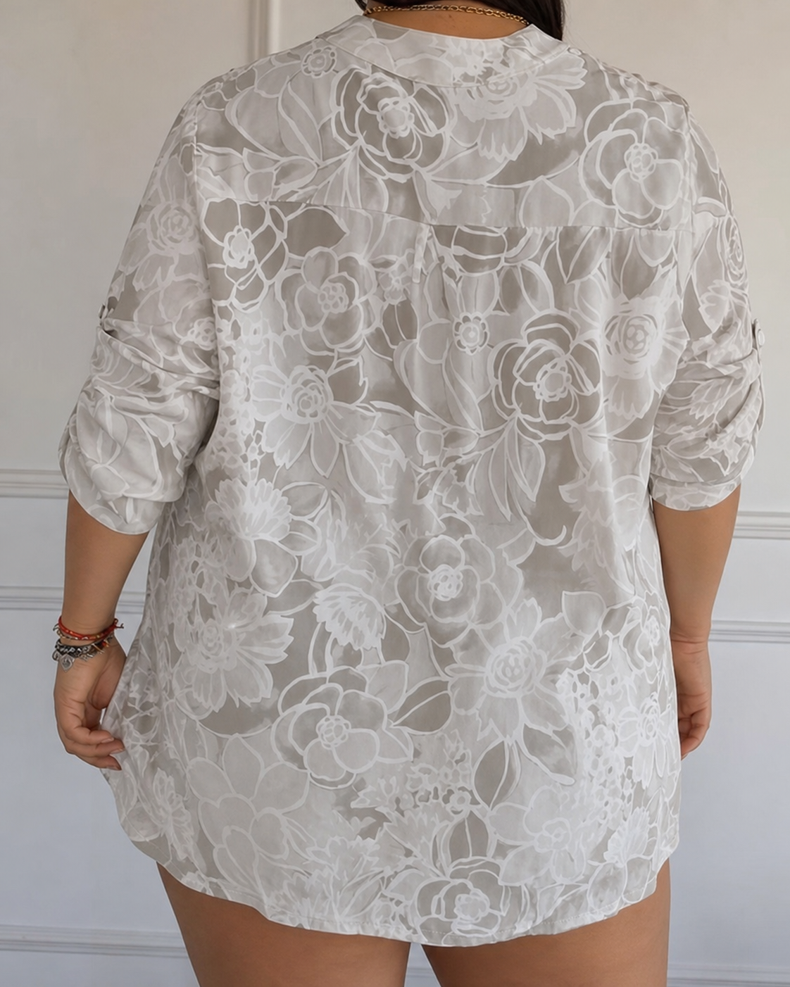 Avery | Elegant Blouse with Pocket