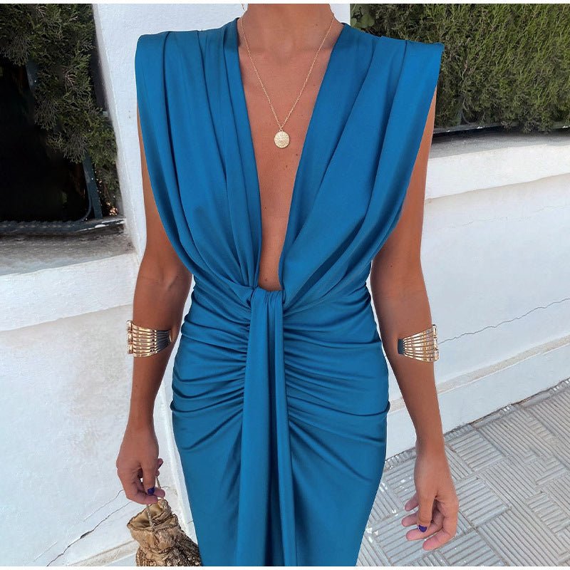 Isabelle | Dress with Deep V-Neck