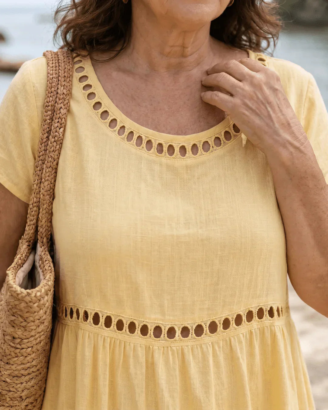 Elin | Embroidered Midi Dress in Cotton and Linen
