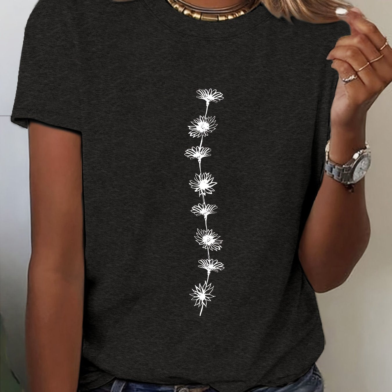 Claire | Happy T-Shirt