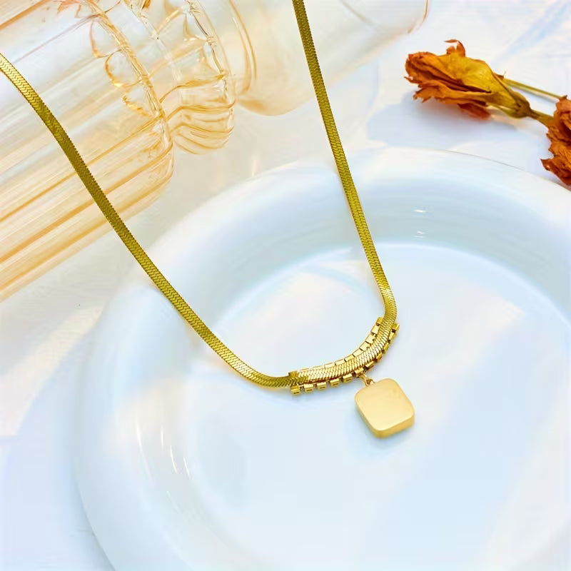 Regalia Prism Emerald Necklace