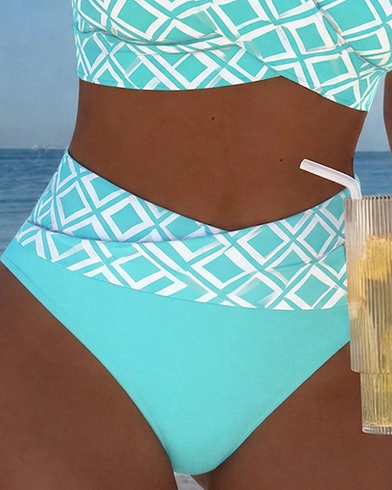 Two-Piece Bikini with Wireless Bra Cut and Diamond Pattern