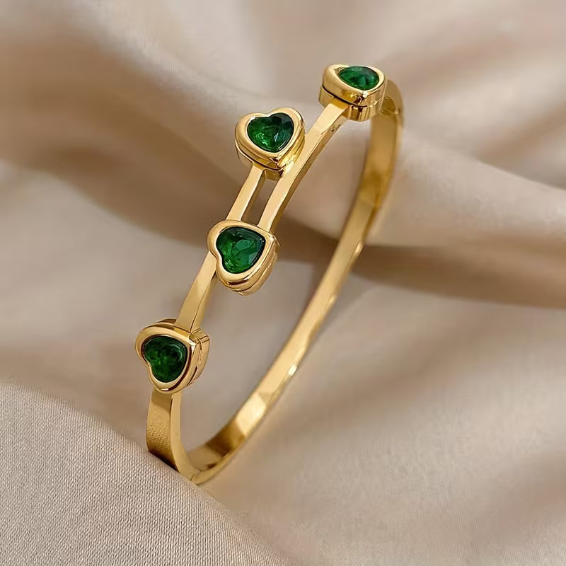 Verde Hearts Bracelet