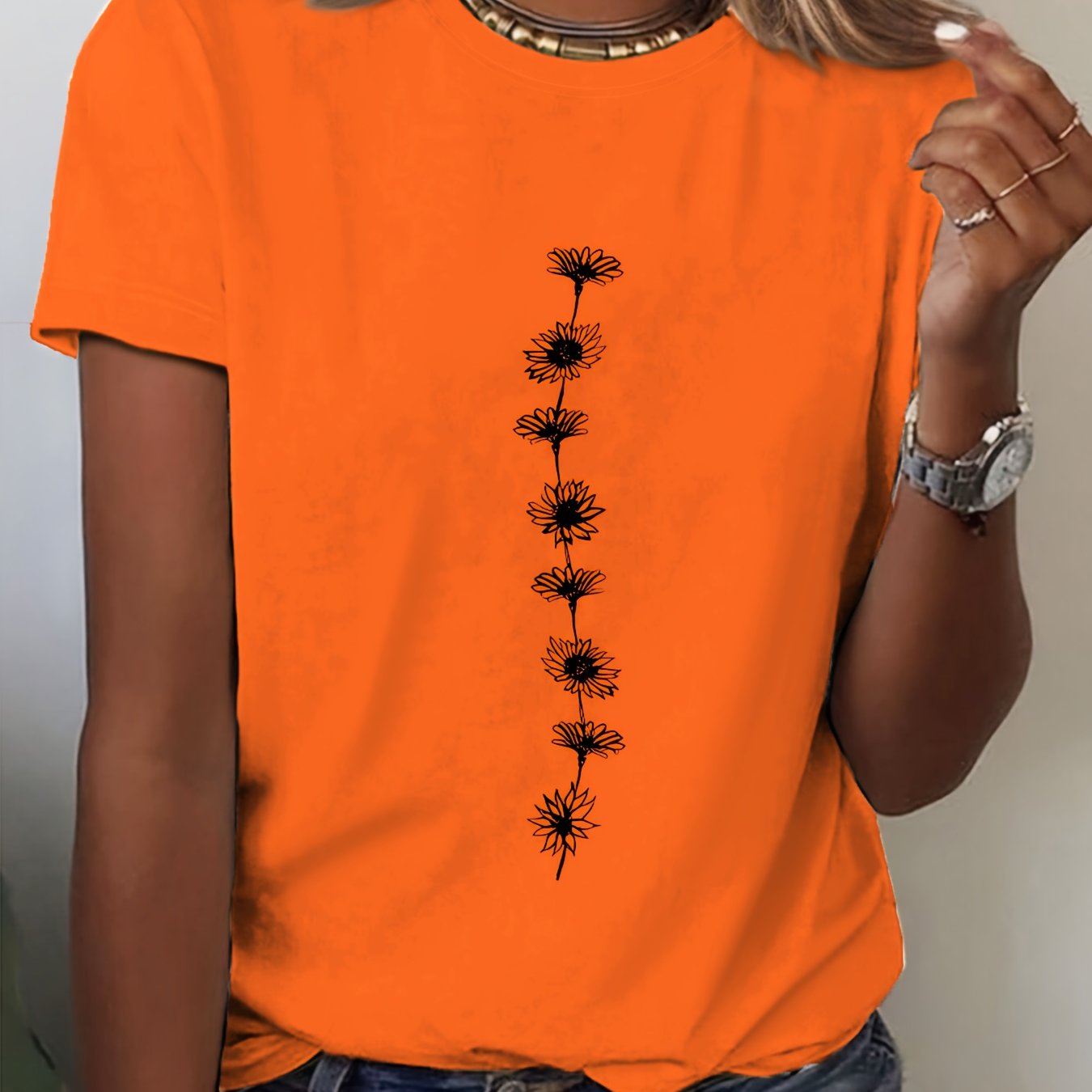 Claire | Happy T-Shirt