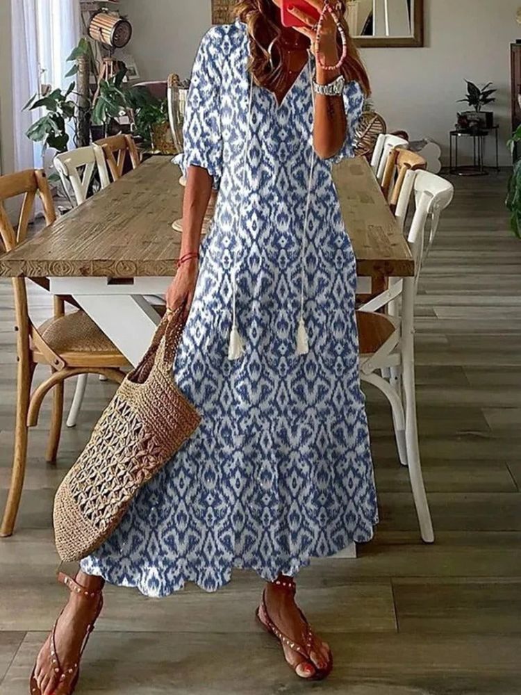 Élodie™ — Elegant Floral Velvet Maxi Dress