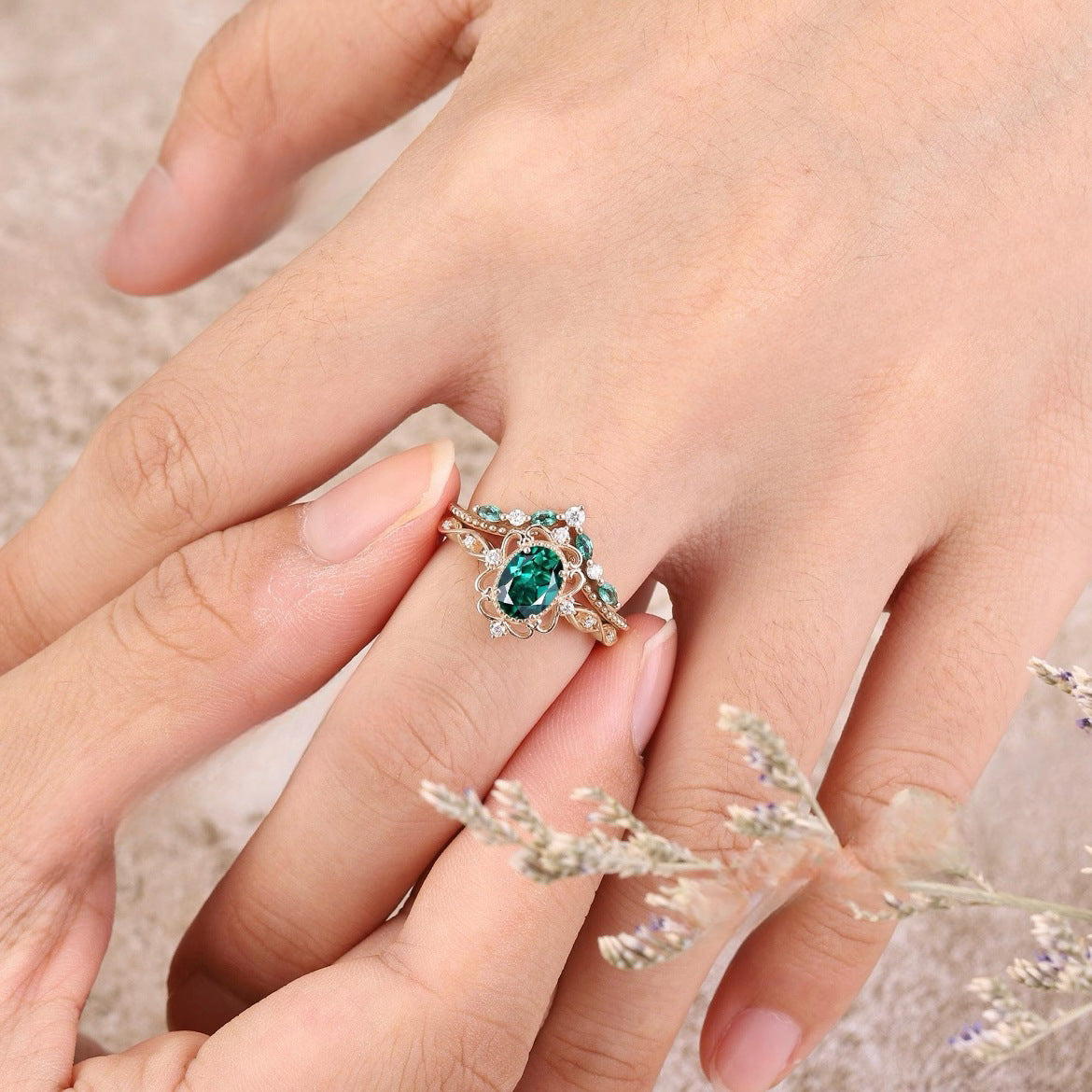 Aurelle Emerald Crown Ring Set