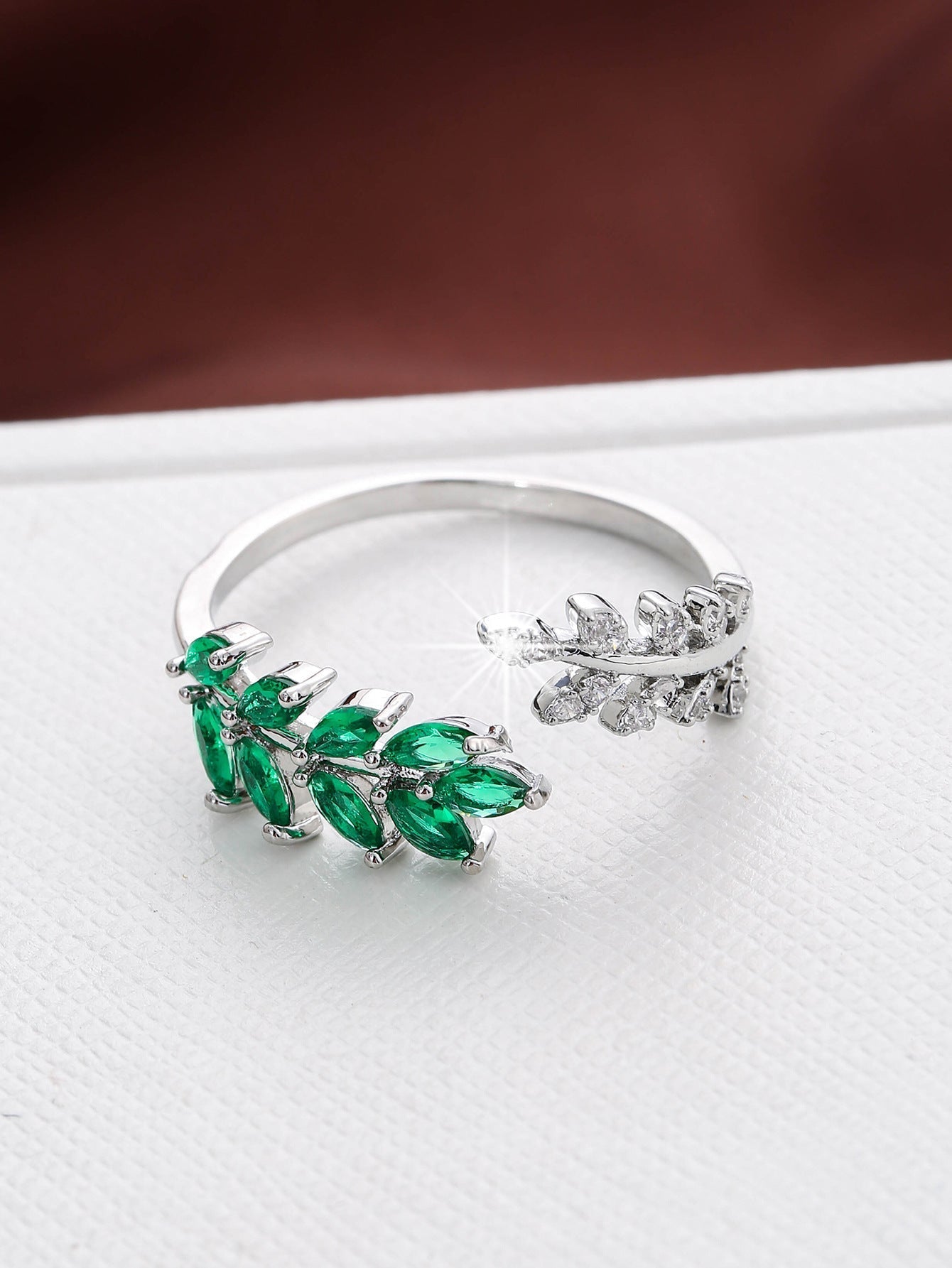 Vivara Lyselle Ring