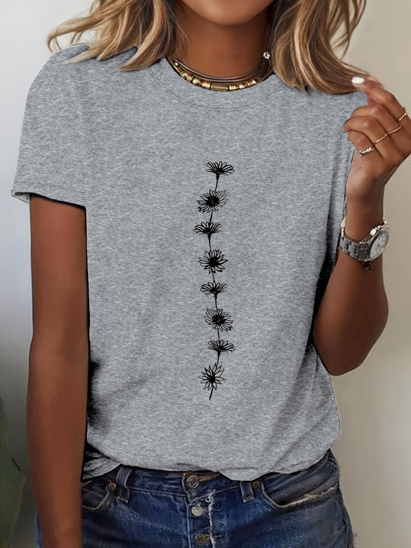 Claire | Happy T-Shirt
