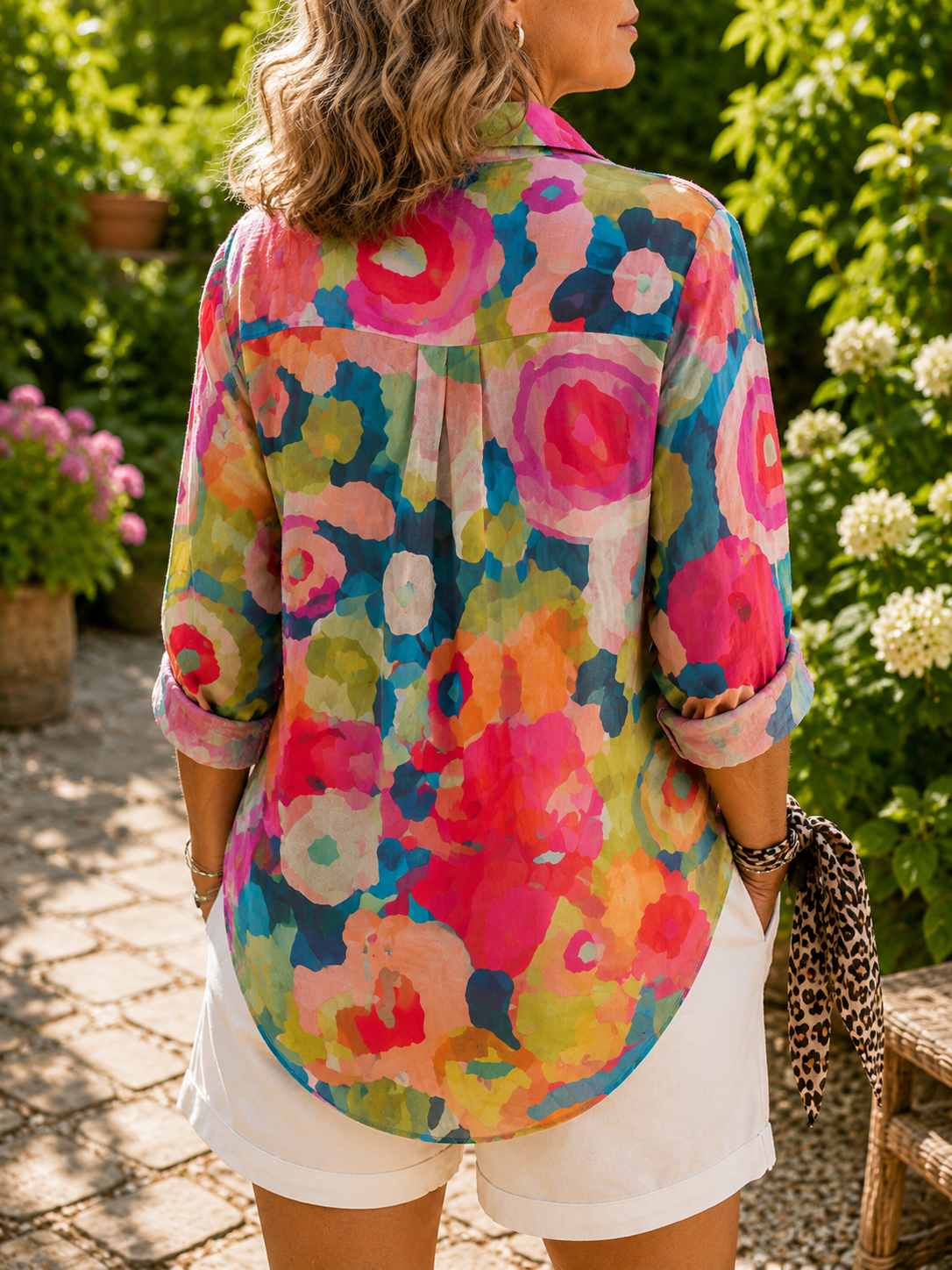 Deliane | Vibrant Artistic Blouse with Button Closure
