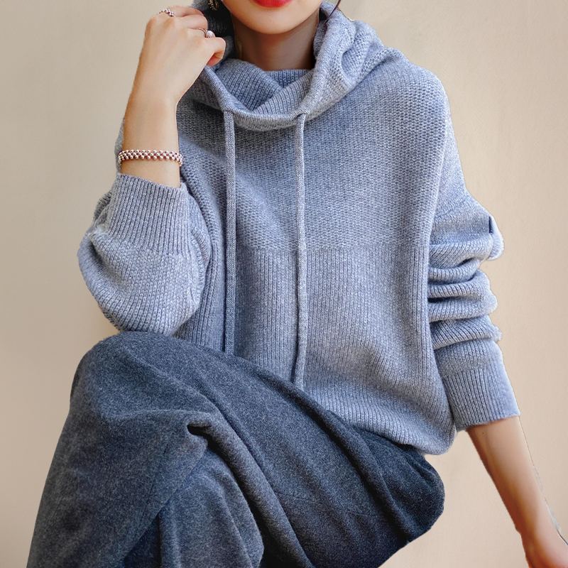 Hannah | Elegant High-Neck Pullover