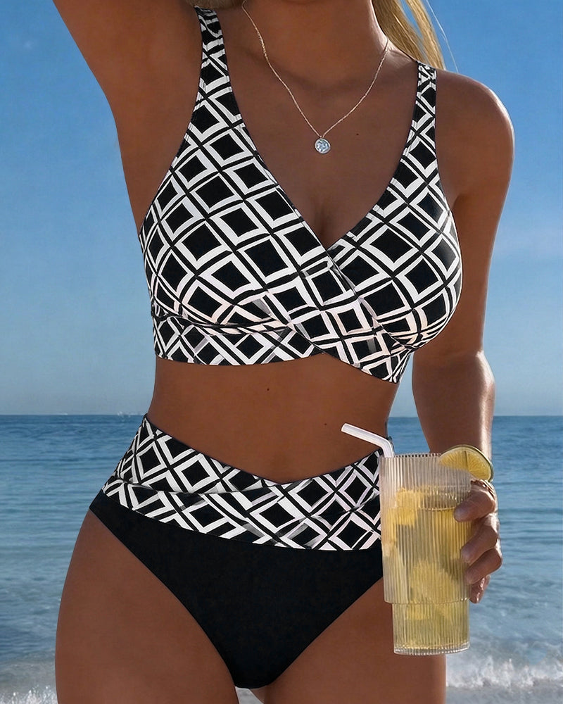 Two-Piece Bikini with Wireless Bra Cut and Diamond Pattern